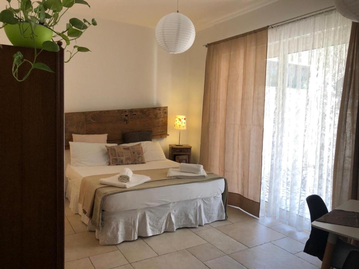 Odegos Mono & Trilo Bed & Breakfast Торе дел'Орсо Екстериор снимка
