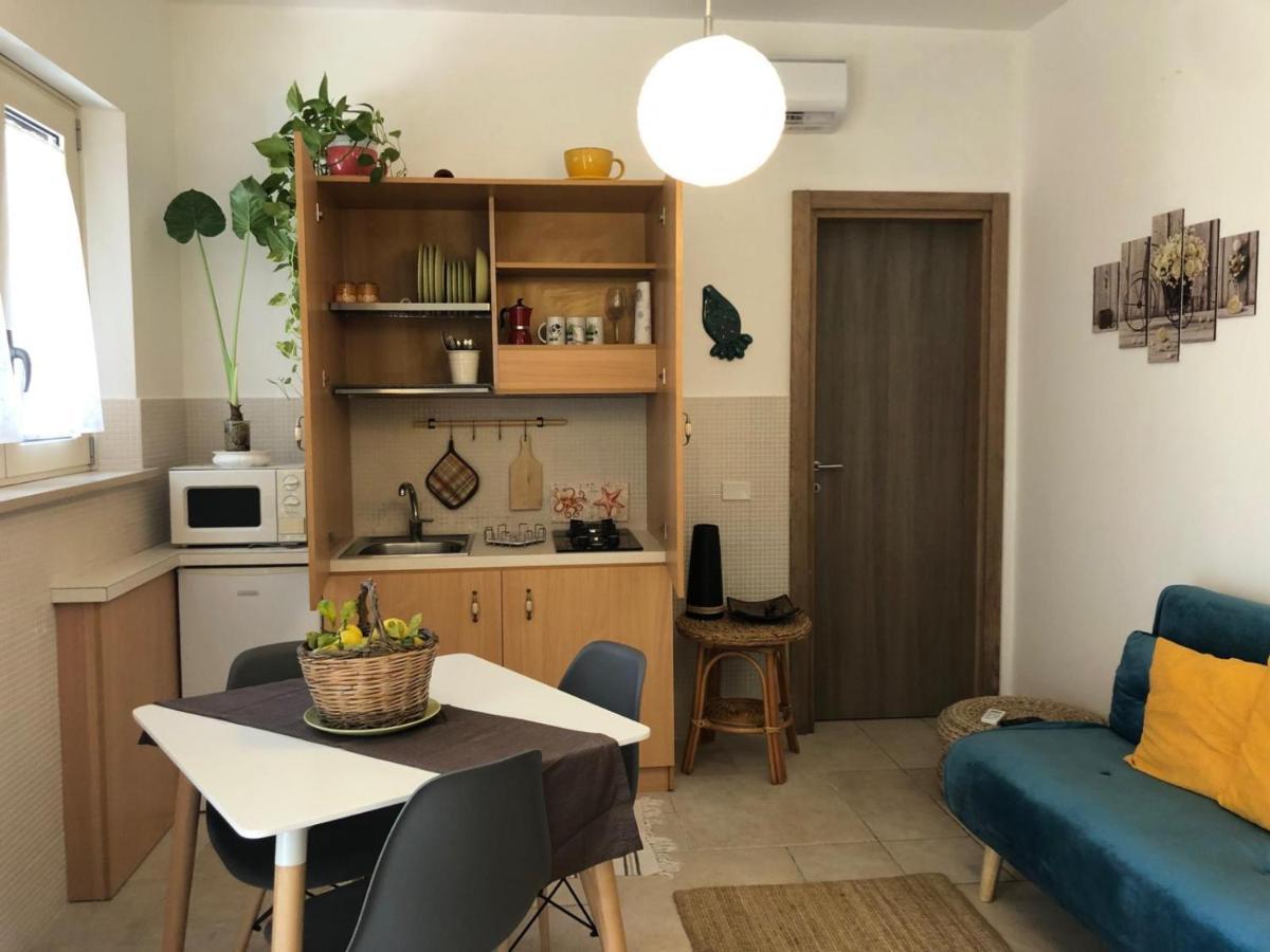 Odegos Mono & Trilo Bed & Breakfast Торе дел'Орсо Екстериор снимка